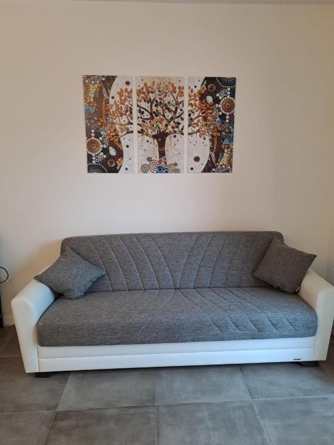 Lux Family Apartment Бардоліно Екстер'єр фото
