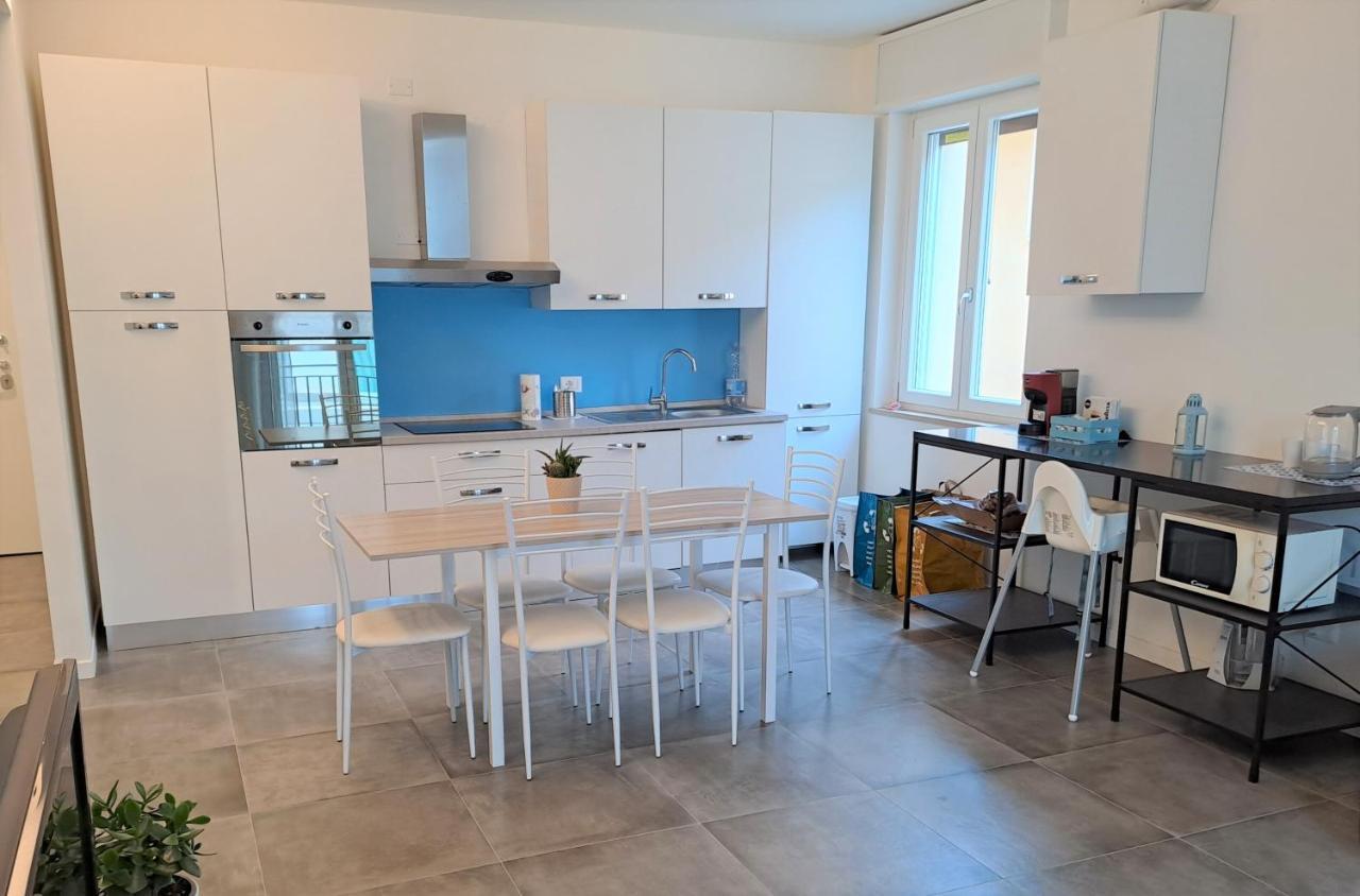 Lux Family Apartment Бардоліно Екстер'єр фото
